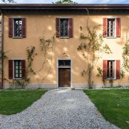 Bilocale nel Parco di Villa Erba Cernobbio Esterno foto